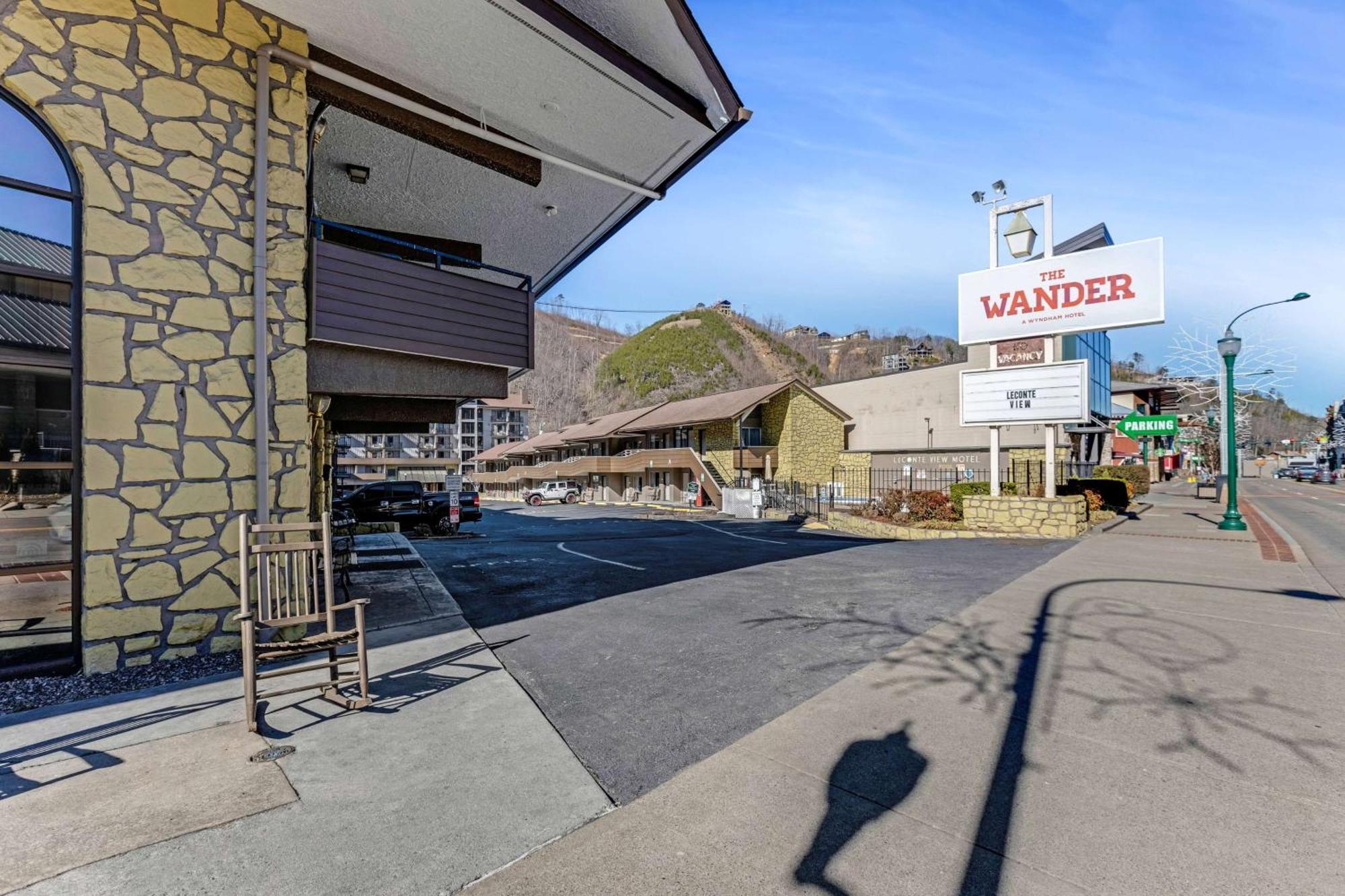 The Wander Hotel Gatlinburg Exterior photo