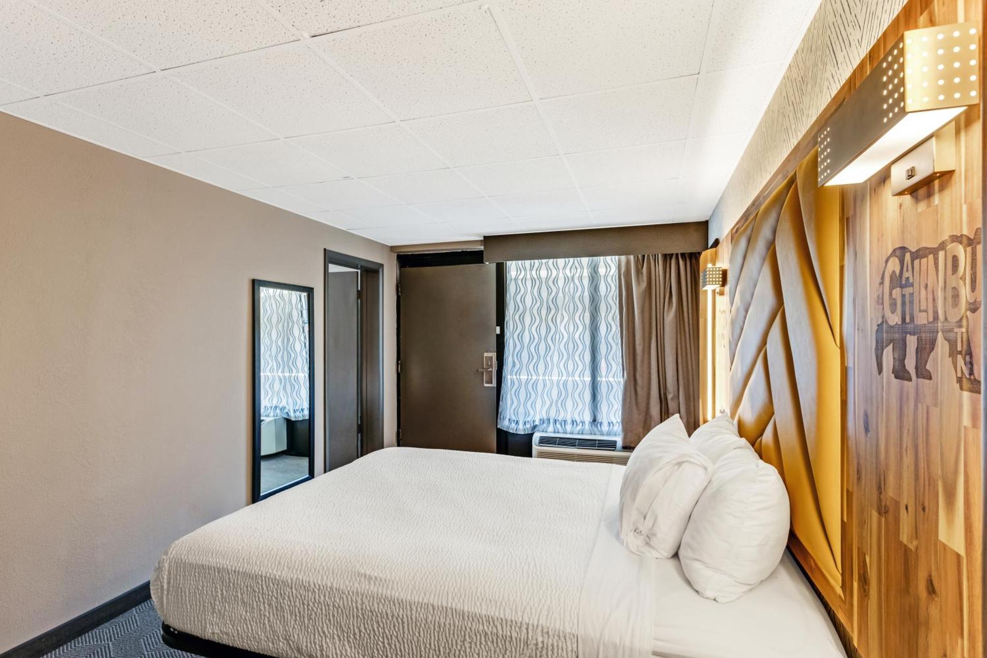 The Wander Hotel Gatlinburg Exterior photo