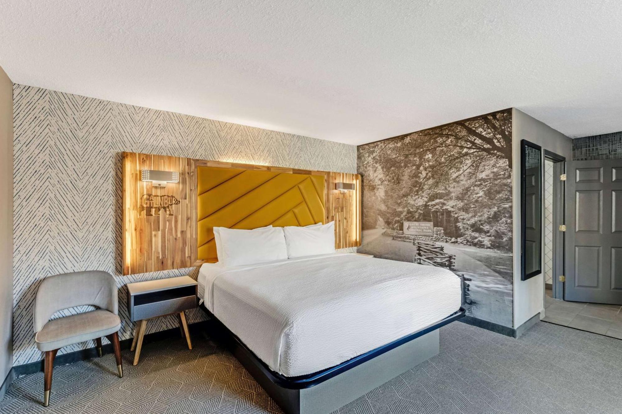 The Wander Hotel Gatlinburg Exterior photo